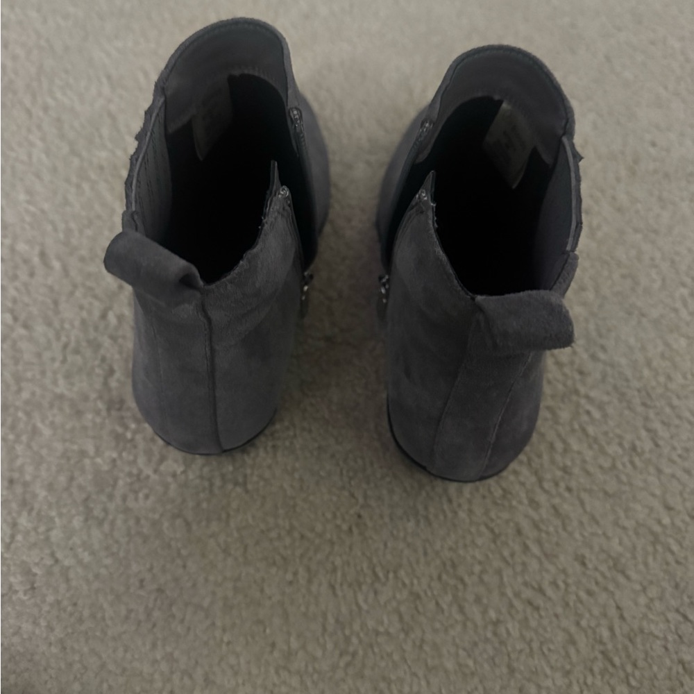 Blondo Waterproof Women's Grey Ankle Boots - Picture 2 of 6
